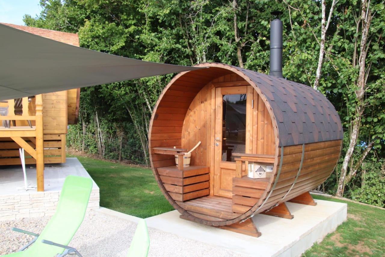 L'Insolite Jurassienne Dompierre-sur-Mont Exterior photo